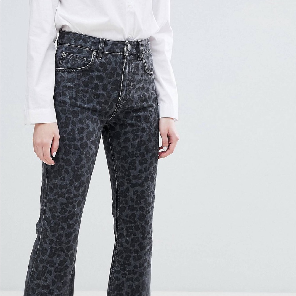 Asos Design egerton leopard crop flare jeans